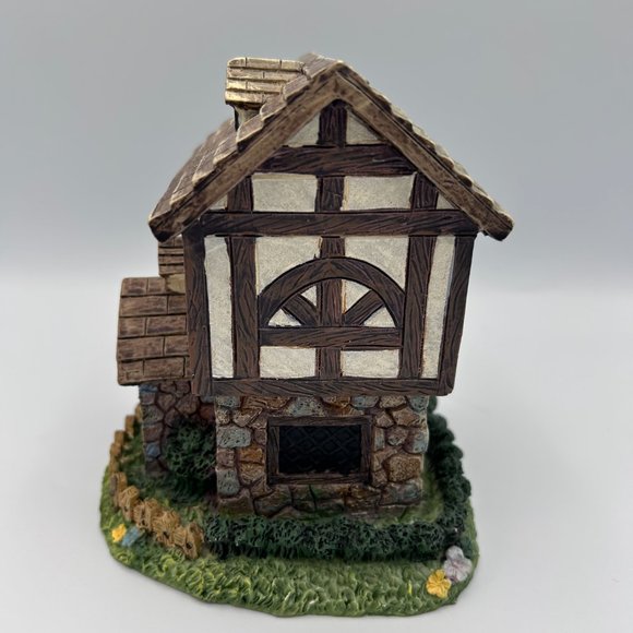 Miniature Medieval English Cobblestone Cottage Building Model Decoration - Picture 4 of 8